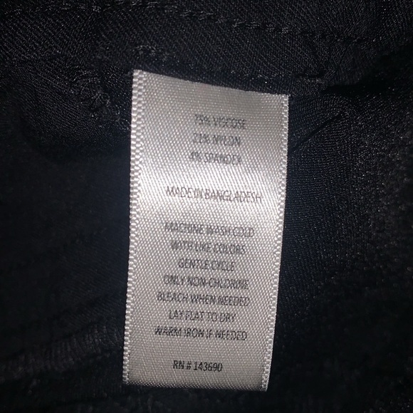 Larry Levine Ankle Length Black Pants. Size XL. - Picture 3 of 10